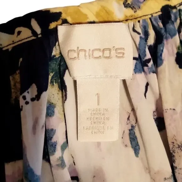 Chicos Floral Top Women Size Medium Blue Preppy Career Classic Feminine - Picture 3 of 9